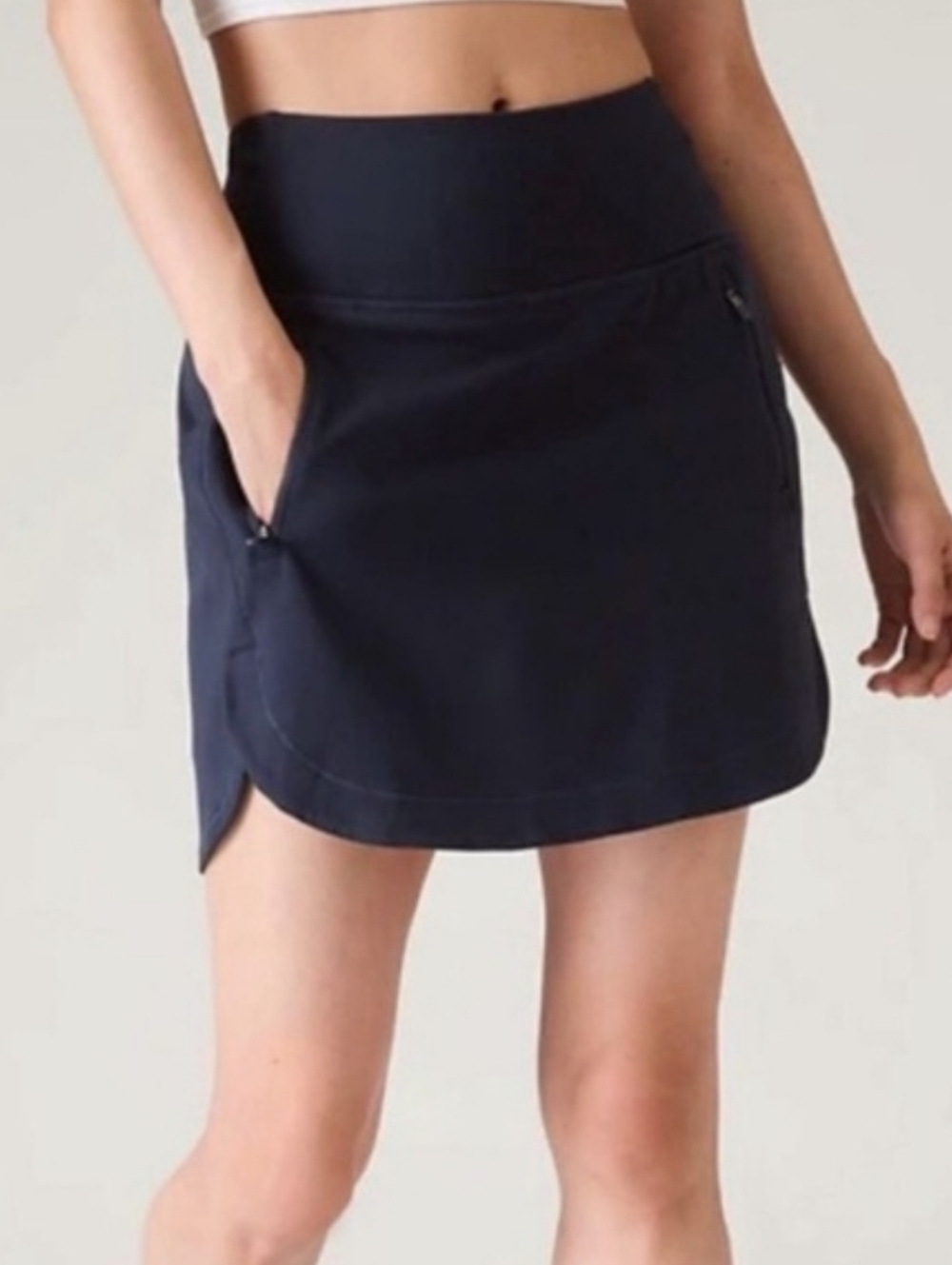 Athleta Fairway Golf Skort 16” Navy Built In Shorts Zip Pocket Size M